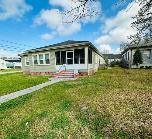 7705 Park Ave, Houma, LA, 70364-3640 | Card Image