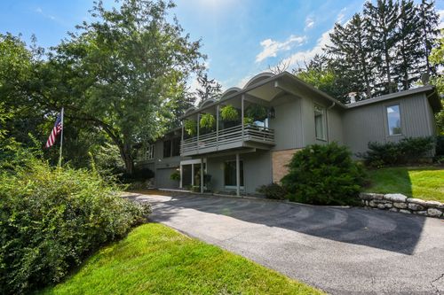 226 Beachview Ln, North Barrington, IL, 60010-2161 | Card Image