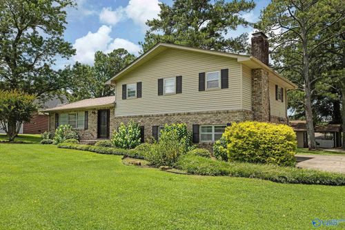 1201 Elm Circle, Albertville, AL, 35016 | Card Image