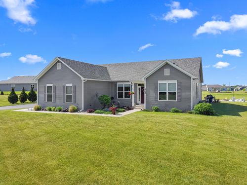 463 Chasefield Dr, Williams Bay, WI, 53191-6979 | Card Image