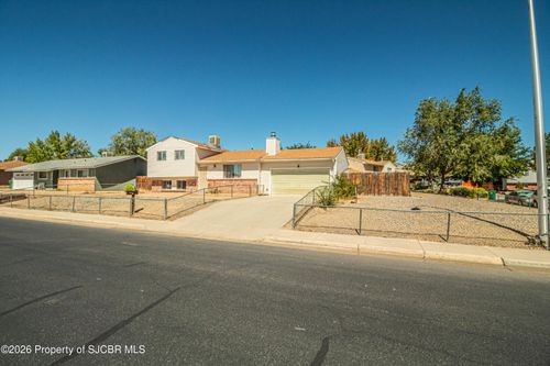 2616 E 24th St, Farmington, NM, 87401-4414 | Card Image