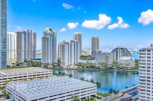 apt-1806-950 Brickell Bay Dr, Miami, FL, 33131-3950 | Card Image