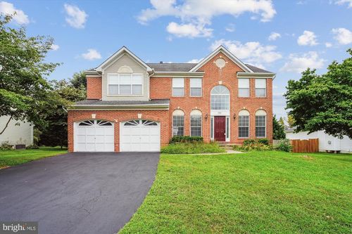 9183 Matthew Dr, MANASSAS PARK, VA, 20111-8206 | Card Image