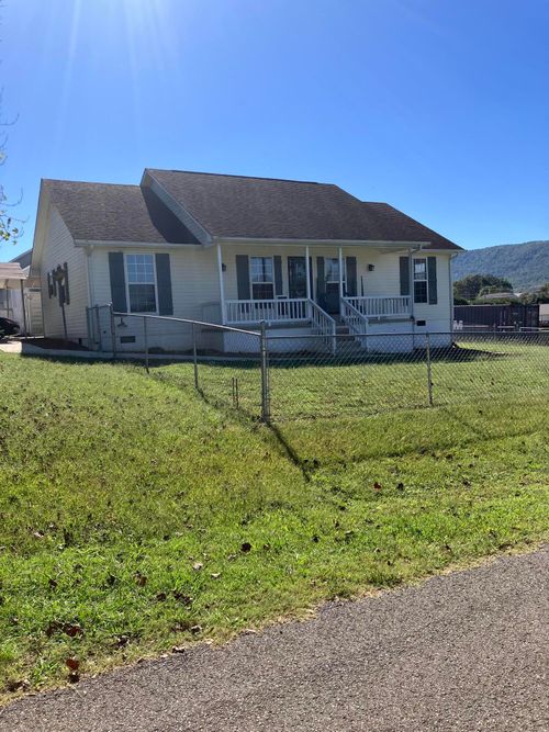 400 Fiddlers Dr, Whitwell, TN, 37397-8910 | Card Image