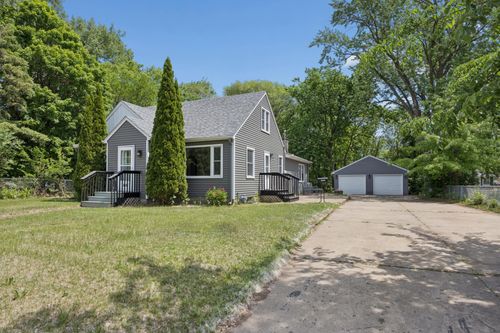 5546 Emerson Ave N, Brooklyn Center, MN, 55430-3156 | Card Image