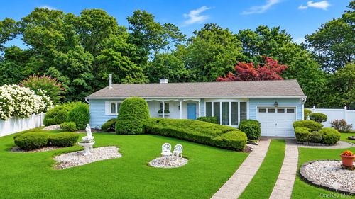 12 Heather Court, Brookhaven, NY, 11720 | Card Image