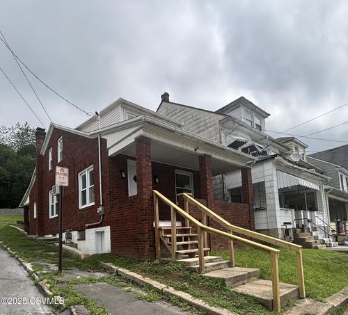 1351 W Walnut St, Coal Township, PA, 17866-1309 | Card Image