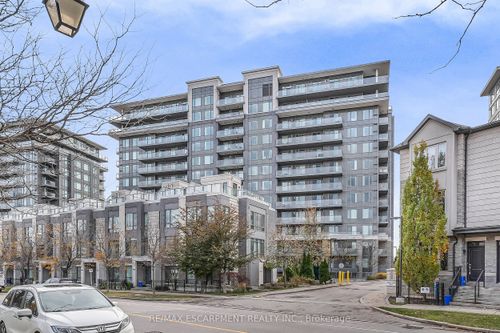1210-277 S Park Rd, Thornhill, ON, L3T0B7 | Card Image