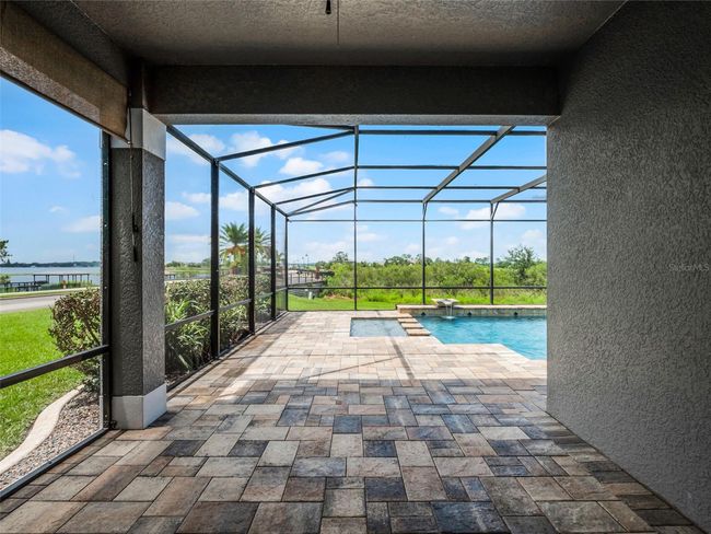 covered lanai | Image 12