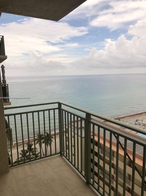 apt-1507-2080 S Ocean Dr, Hallandale Beach, FL, 33009-6684 | Card Image