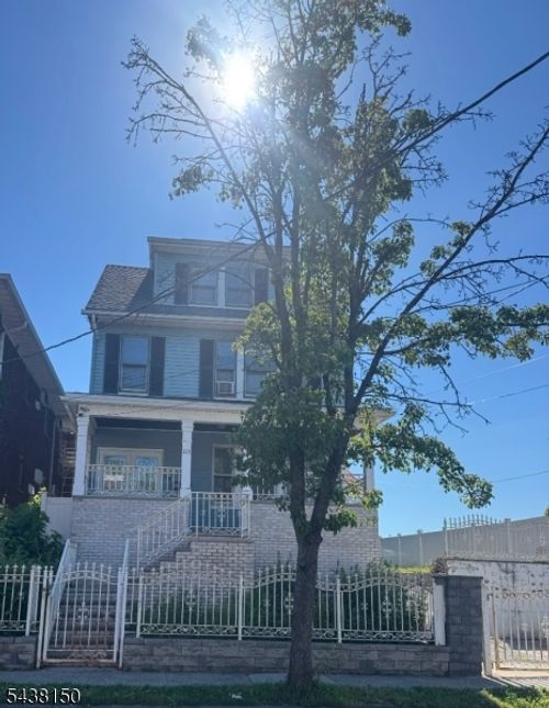 113 Mount Vernon Ave, Irvington, NJ, 07111-3013 | Card Image