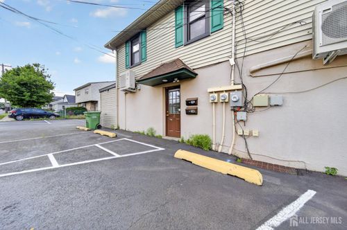 0-1812-181 Highway Ter, Edison, NJ, 08817-3408 | Card Image
