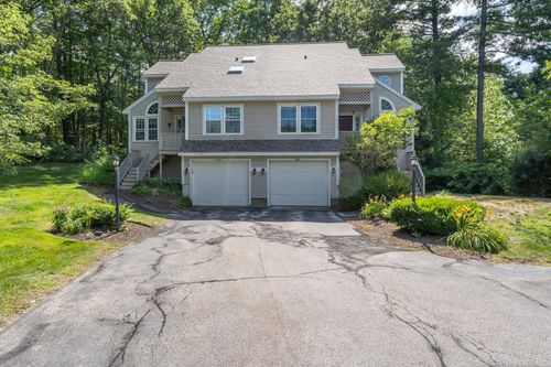 unit-8-2 Wedgewood Cir, Hooksett, NH, 03106-1615 | Card Image