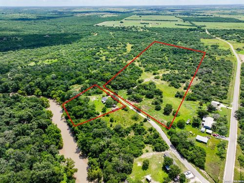 237 County Road 393, Runge, TX, 78151-4149 | Card Image
