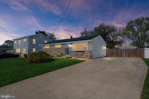 10 Idlewood St, GLEN BURNIE, MD, 21061-2765 | Card Image