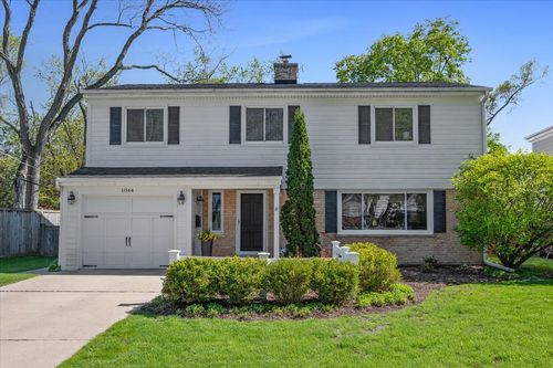 1844 Stockton Dr, Northfield, IL, 60093-3243 | Card Image