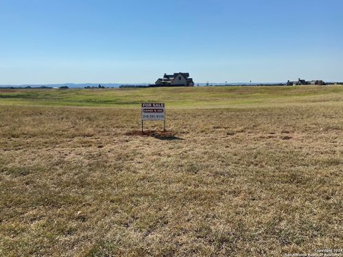 401 Interlaken St, Fredericksburg, TX, 78624 | Card Image