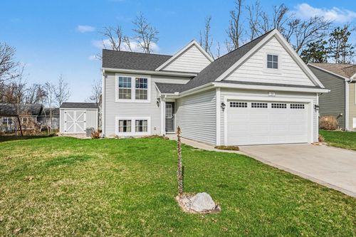29 Beymoure St, Kalamazoo, MI, 49009-6740 | Card Image