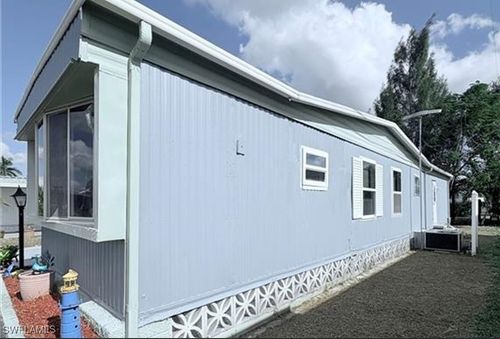 807 Homefolks St, NORTH FORT MYERS, FL, 33917-6365 | Card Image