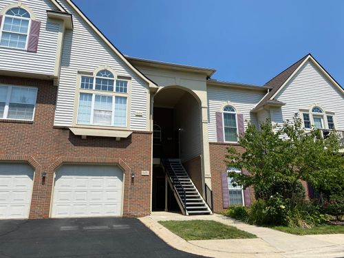 9491 Lakeside Dr, Ypsilanti, MI, 48197-6173 | Card Image