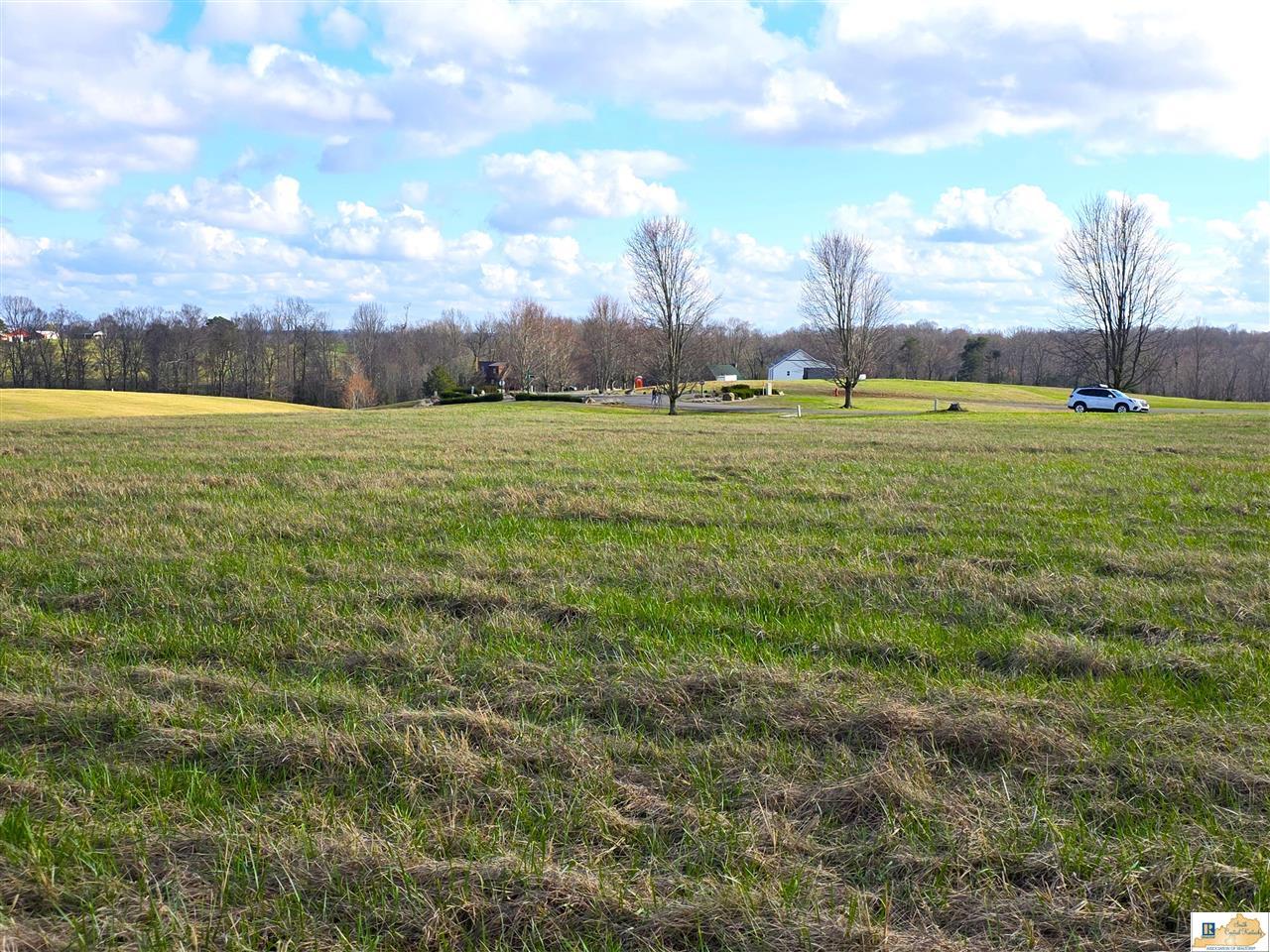 Land in Russell Springs