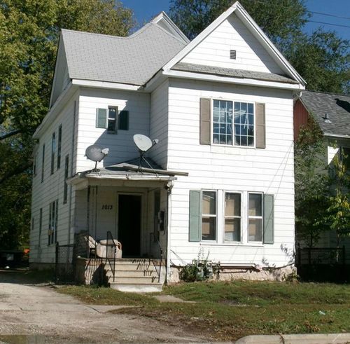 1013 Mulberry St, Waterloo, IA, 50703-4400 | Card Image
