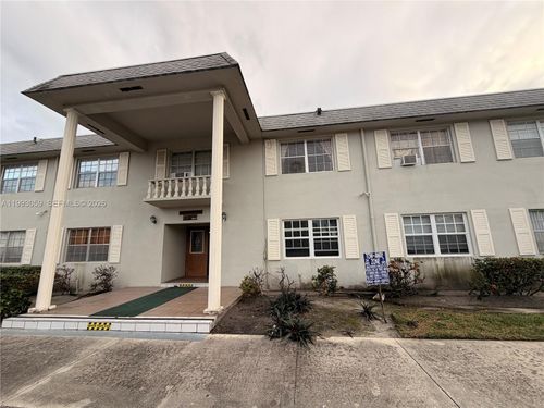 apt-210e-1520 Mckinley St, Hollywood, FL, 33020-3206 | Card Image