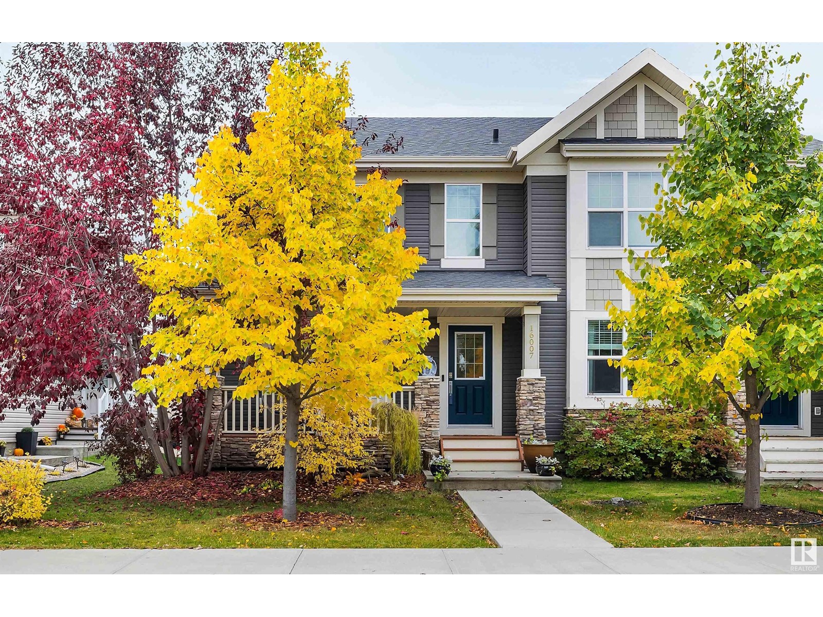 16007 10 Ave Sw, For Sale in Edmonton Zoocasa