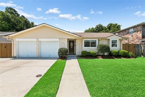 5708 Camphor St, Metairie, LA, 70003-2212 | Card Image
