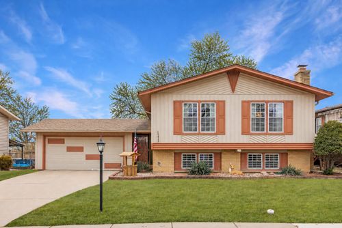 15423 Orogrande Dr, Oak Forest, IL, 60452-1737 | Card Image