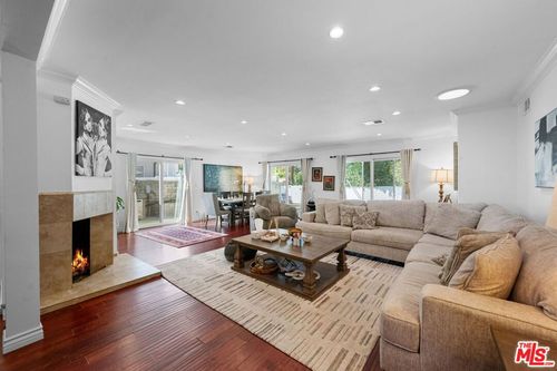 5739 Cahill Ave, Tarzana, CA, 91356 | Card Image