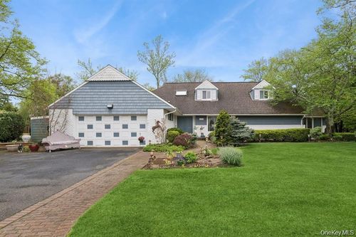 1302 Azure Pl, Hewlett, NY, 11557-2719 | Card Image