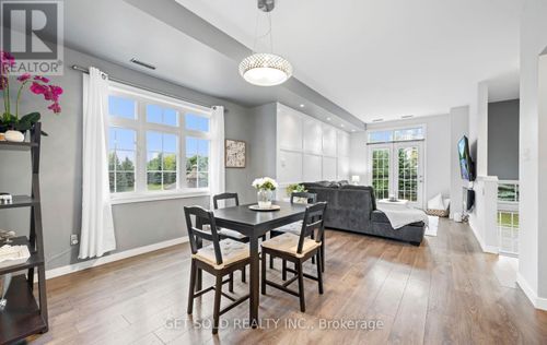 73 Piggott Mews, Toronto (Weston), ON, M9N0A7 | Card Image