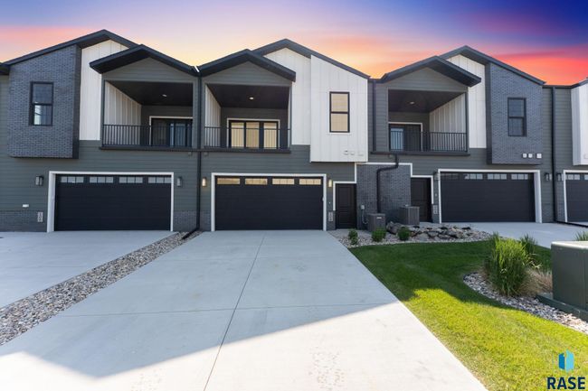 106 N Bryggen Pl, Townhouse with 3 bedrooms, 3 bathrooms and null parking in Sioux Falls SD | Image 22