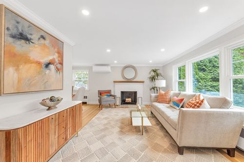 26 Crehore Rd, Chestnut Hill, MA, 02467-3255 | Card Image