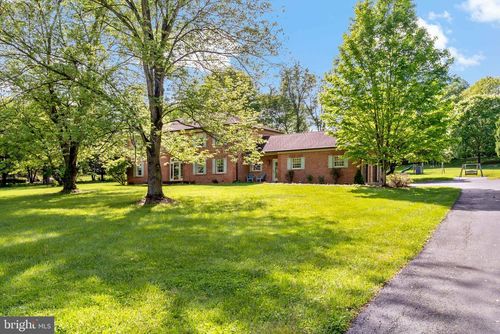134 Tufts Ln, FALLING WATERS, WV, 25419-7044 | Card Image