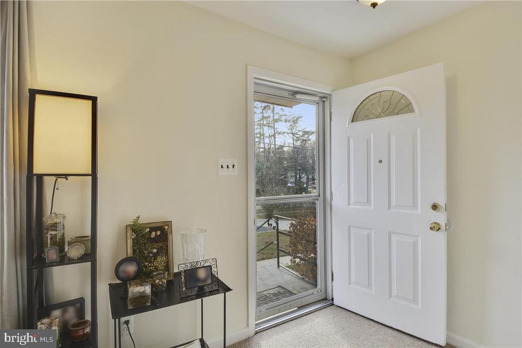 Residential Lease in ROCKVILLE 3