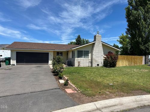 4407 N Meadows Ct, Klamath Falls, OR, 97603-8067 | Card Image