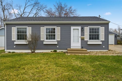 441 Day St Nw, Cedar Rapids, IA, 52405-3223 | Card Image