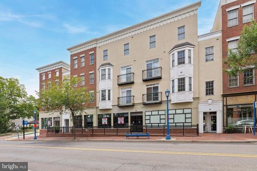 ste-204-134 Bridge St, PHOENIXVILLE, PA, 19460-5423 | Card Image