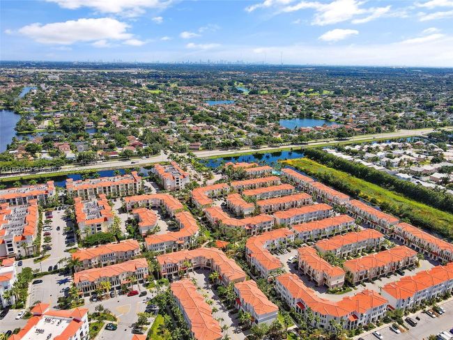 213 - 10170 Sw 7 Th St, Condo with 2 bedrooms, 2 bathrooms and null parking in Pembroke Pines FL | Image 37