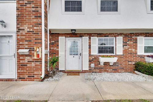 a040-2200 S Palmetto Ave, South Daytona, FL, 32119-3089 | Card Image