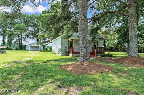 831 Blizzardtown Rd, Pink Hill, NC, 28572-8005 | Card Image