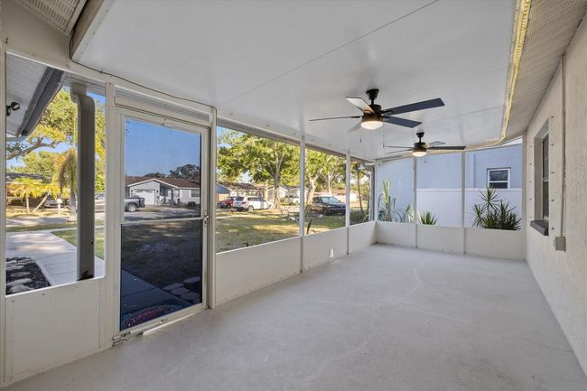 Front porch | Image 4