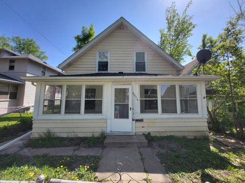 3014 Russell Ave N, Minneapolis, MN, 55411-1017 | Card Image