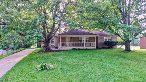 8171 Pheasant Ave Nw, North Canton, OH, 44720-5023 | Card Image