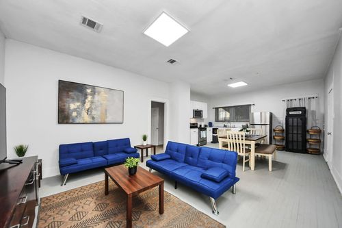 4409 Brady St, Houston, TX, 77011-3002 | Card Image