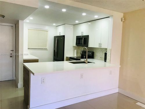 106-10625 Sw 112th Ave, Miami, FL, 33176-8223 | Card Image