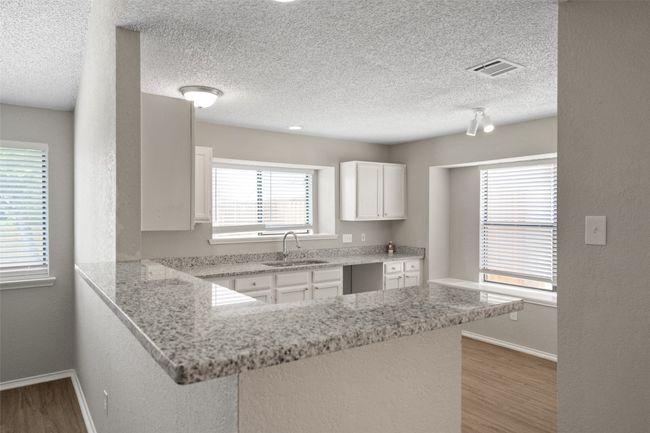 624 Quail Hollow Dr, House other with 3 bedrooms, 2 bathrooms and null parking in Mesquite TX | Image 8