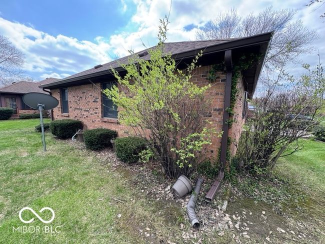 1215 Willow Springs Blvd, Condo with 2 bedrooms, 2 bathrooms and null parking in Brownsburg IN | Image 7